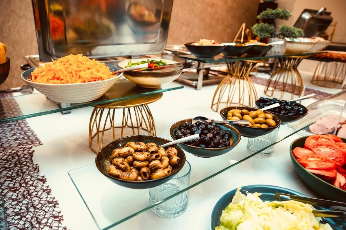 Park Hotel Kaylaka Plevne Dış mekan fotoğraf